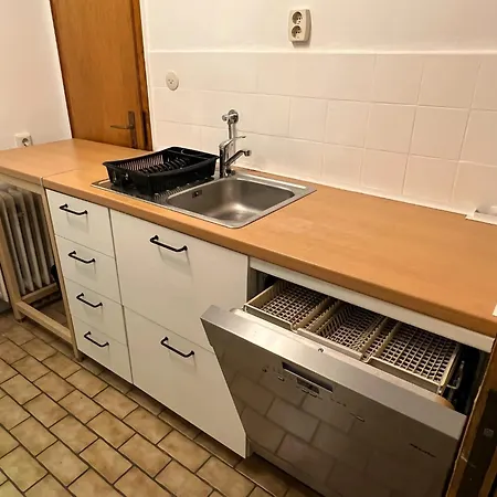 Ruhiges In Burgnaehe *