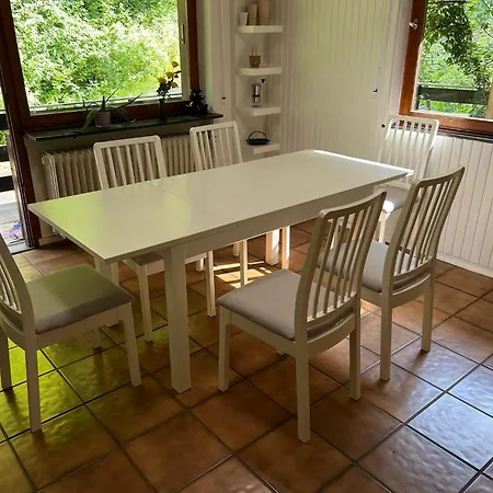 Ruhiges In Burgnaehe コッヘム