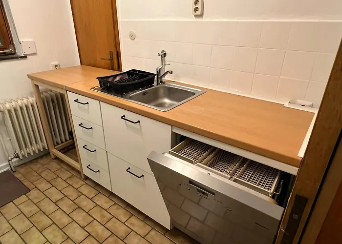 Ruhiges In Burgnaehe *