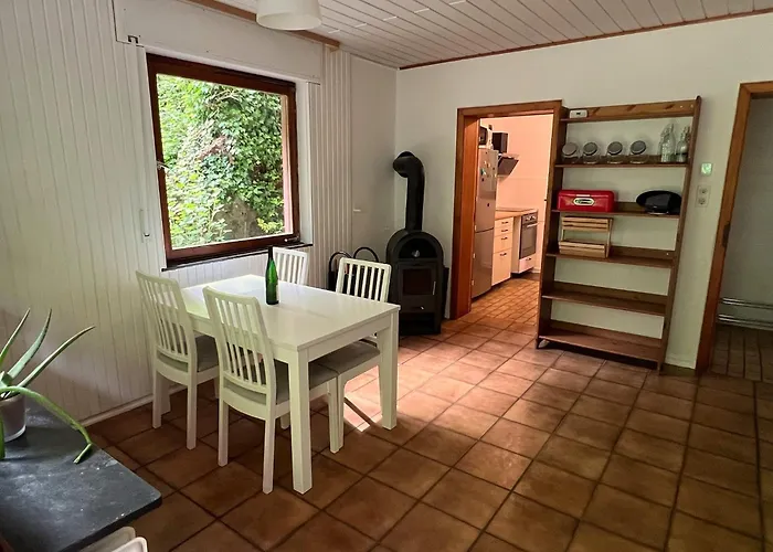 Ruhiges In Burgnähe